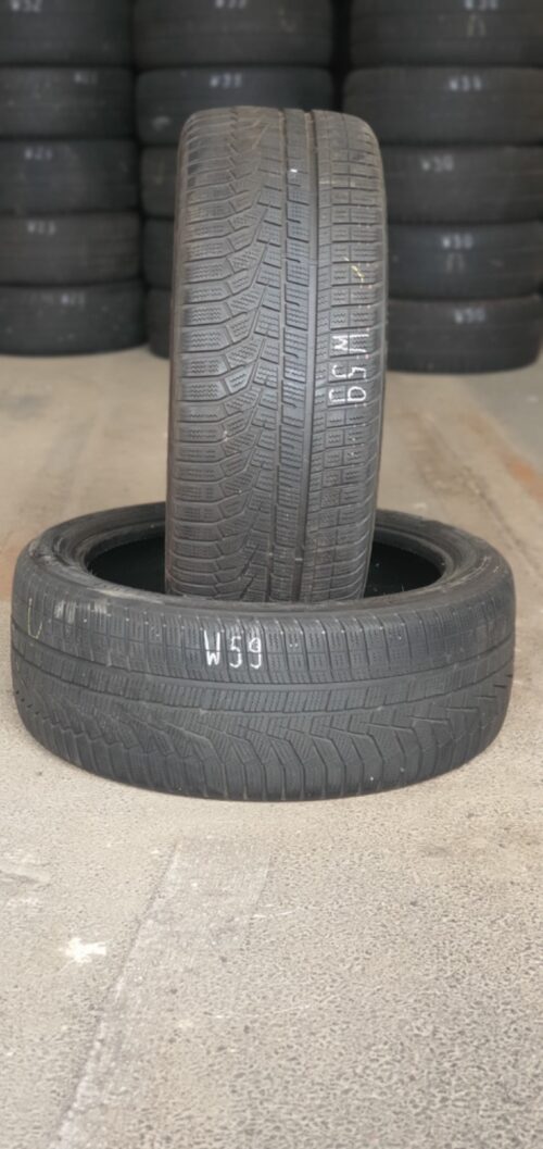 2x Winterreifen Hankook Winter i*Cept evo 2 (RSC) 225/45 R18 95H 4,5-5mm W59 - Image 1