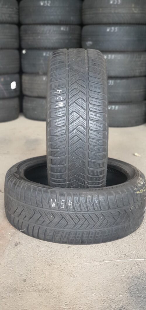 2x Winterreifen Pirelli Sottozero 3 (RSC) 225/40 R18 92V Dot4316 6mm W54 - Image 1