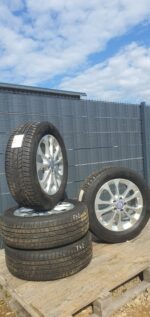 4x 17 Zoll Original Mercedes Winterräder A-Klasse B-Klasse GLC RDKS DOT18 (MIL) - Image 3