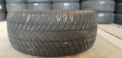 1x Winterreifen Bridgestone Blizzak LM001 (RSC) 285/45 R21 113V Dot2122 7mm W94 - Image 1